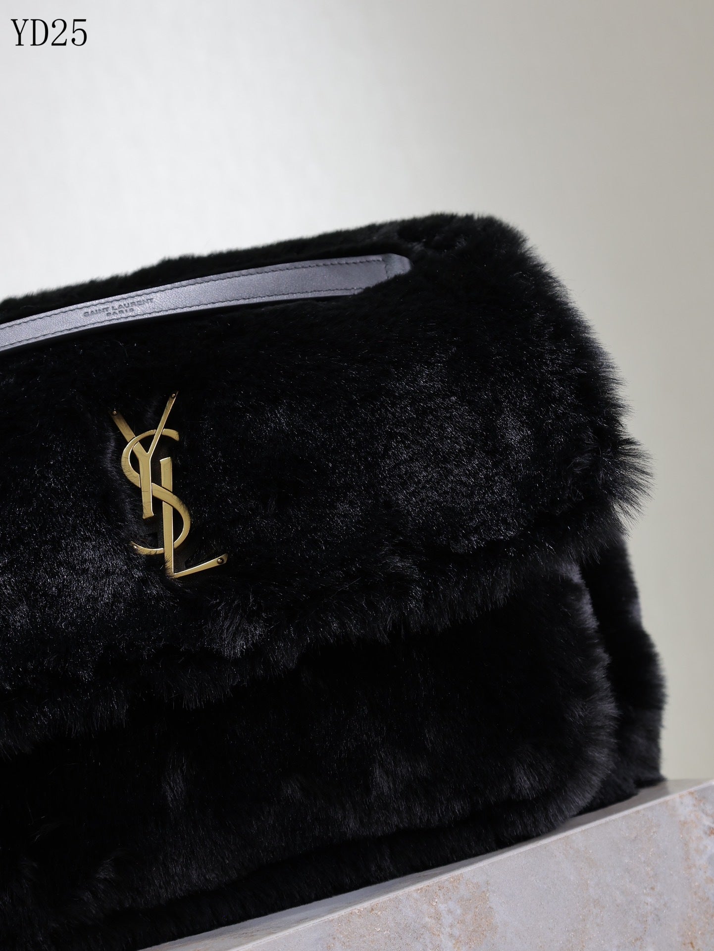 Niki Medium in Shearling Bag