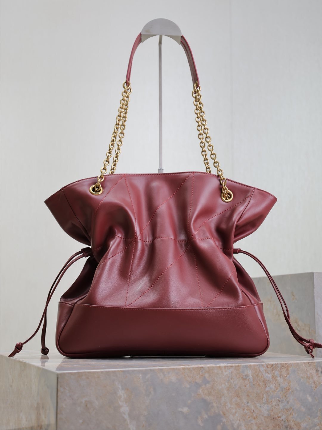 Niki Soft Chain Shoulder Bag