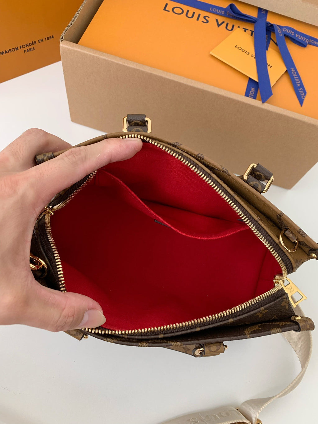 Onthego Horizontal Bag