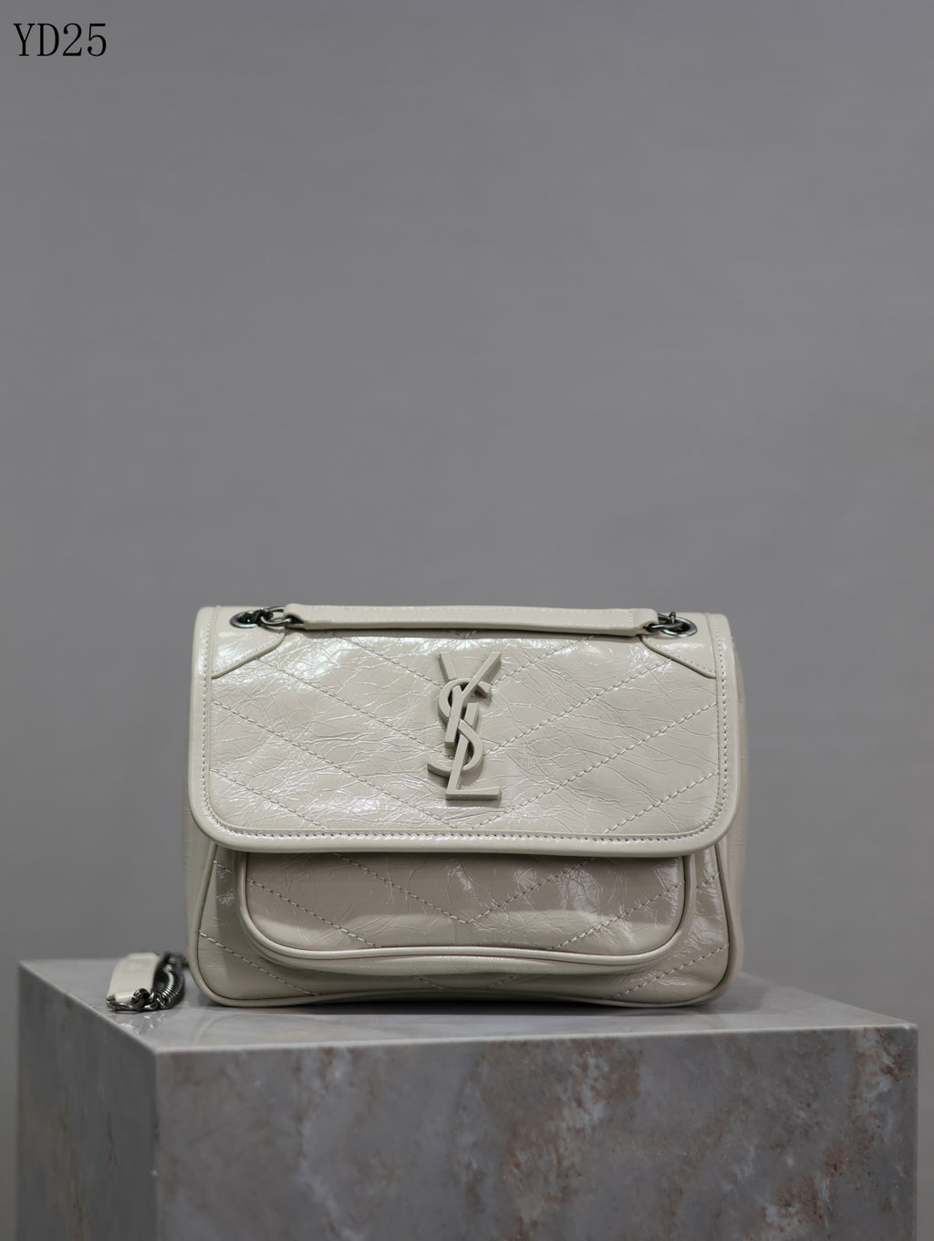 Niki Medium Patent Leather Shoulder Bag