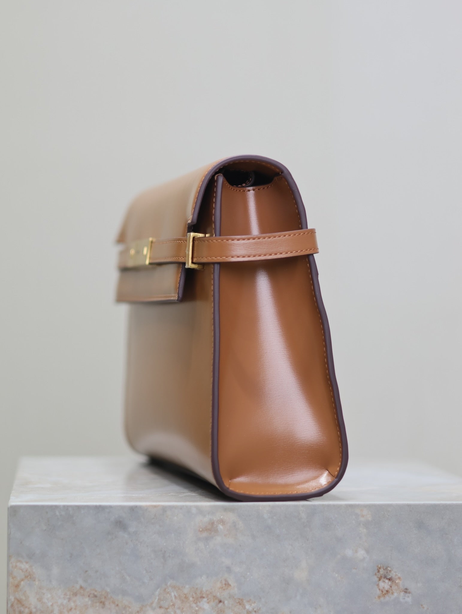 Crocodile-Embossed Leather Chain Bag