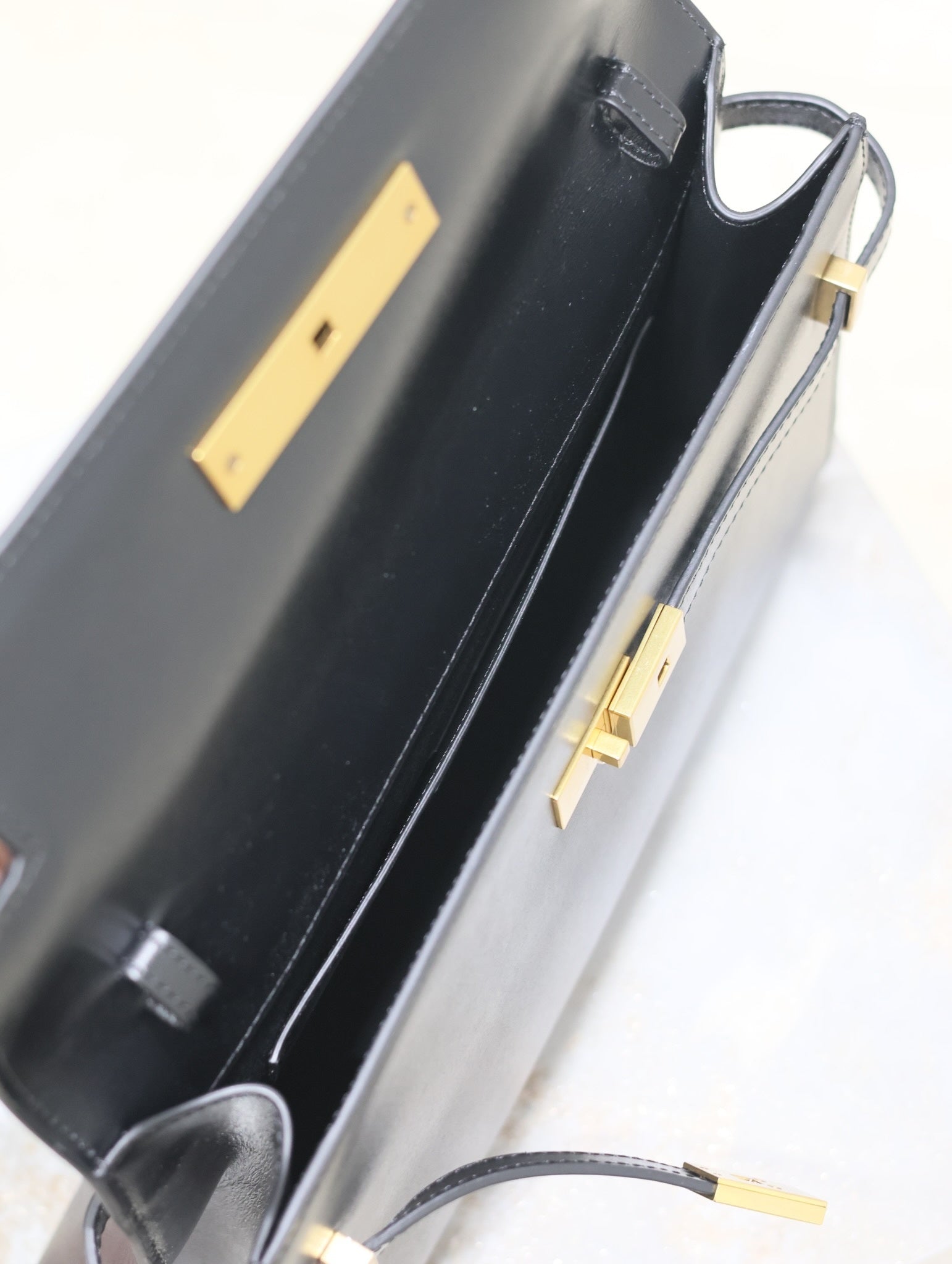 Crocodile-Embossed Leather Chain Bag