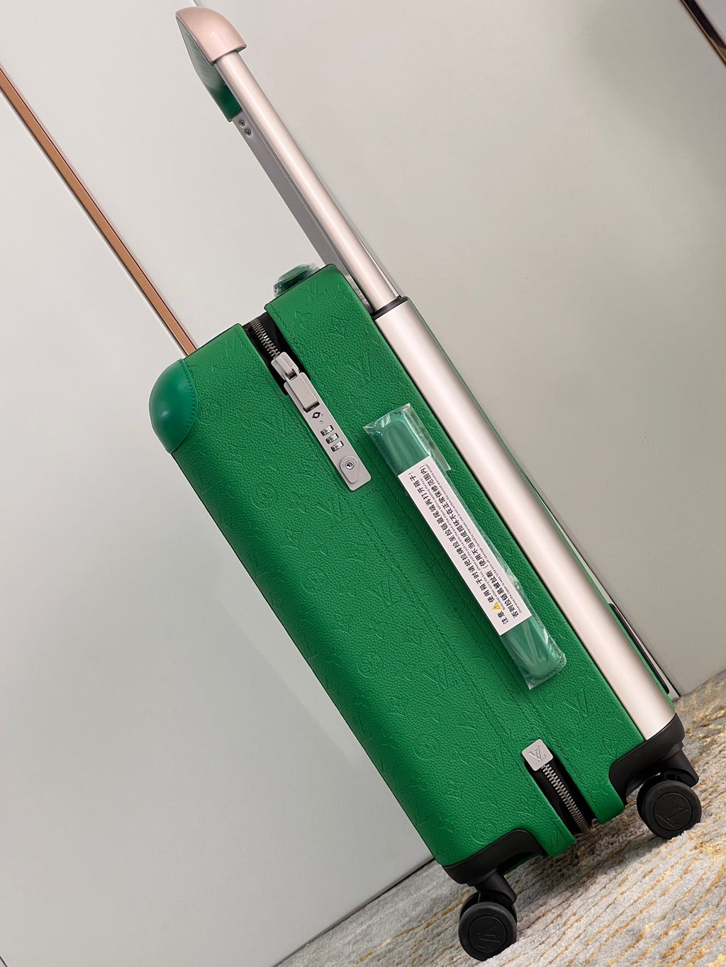 Horizon Style Cabin Suitcase