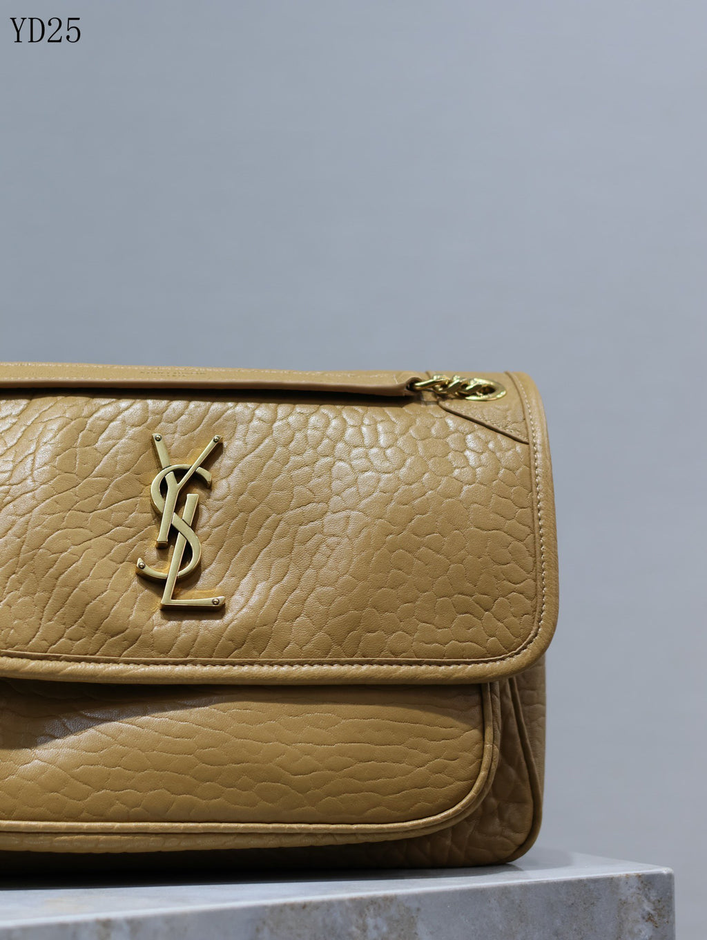 Niki Medium Shoulder Bag