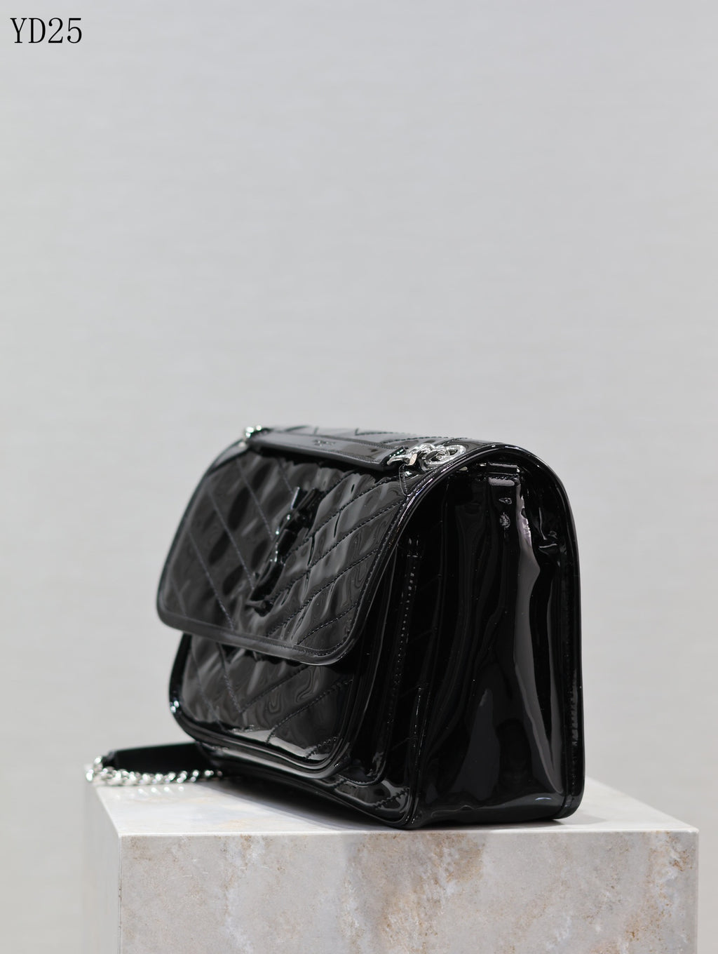Niki Medium Patent Leather Shoulder Bag
