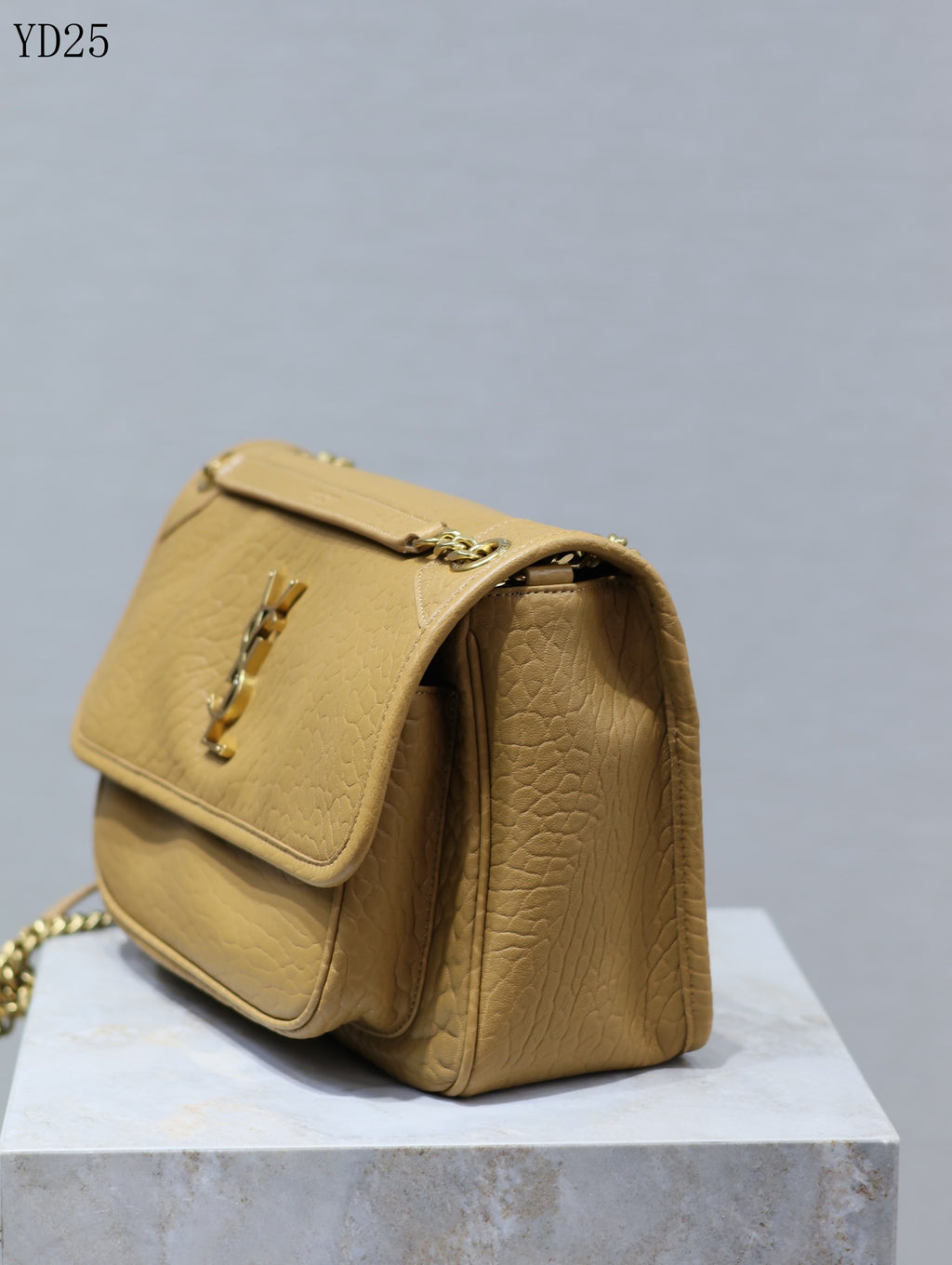 Niki Medium Shoulder Bag