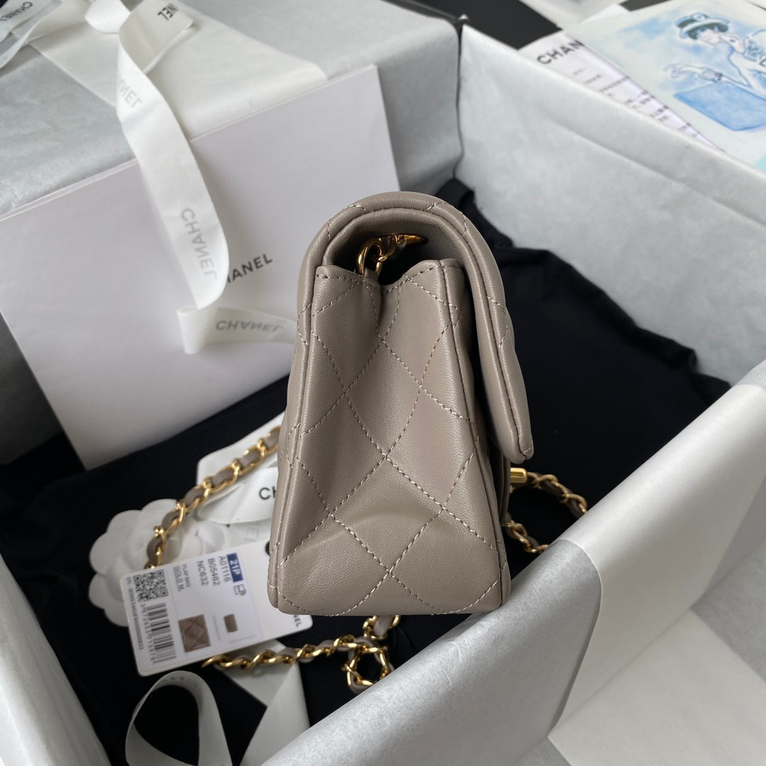 1.55 Classic Quilted Flap Bag