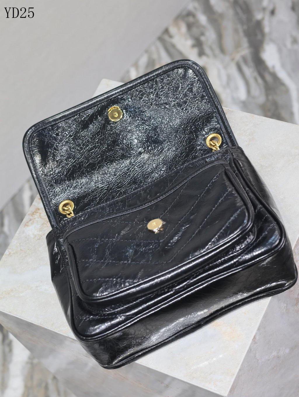 Niki Medium Patent Leather Shoulder Bag