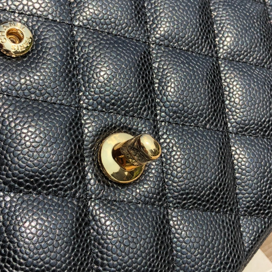 3.55 Large Caviar Leather Classic Double Flap Bag - Gold hardware