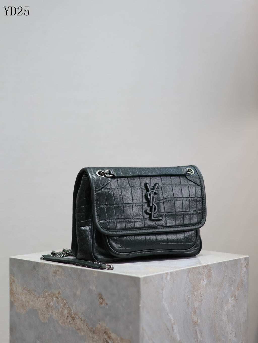 Niki Medium Patent Leather Shoulder Bag