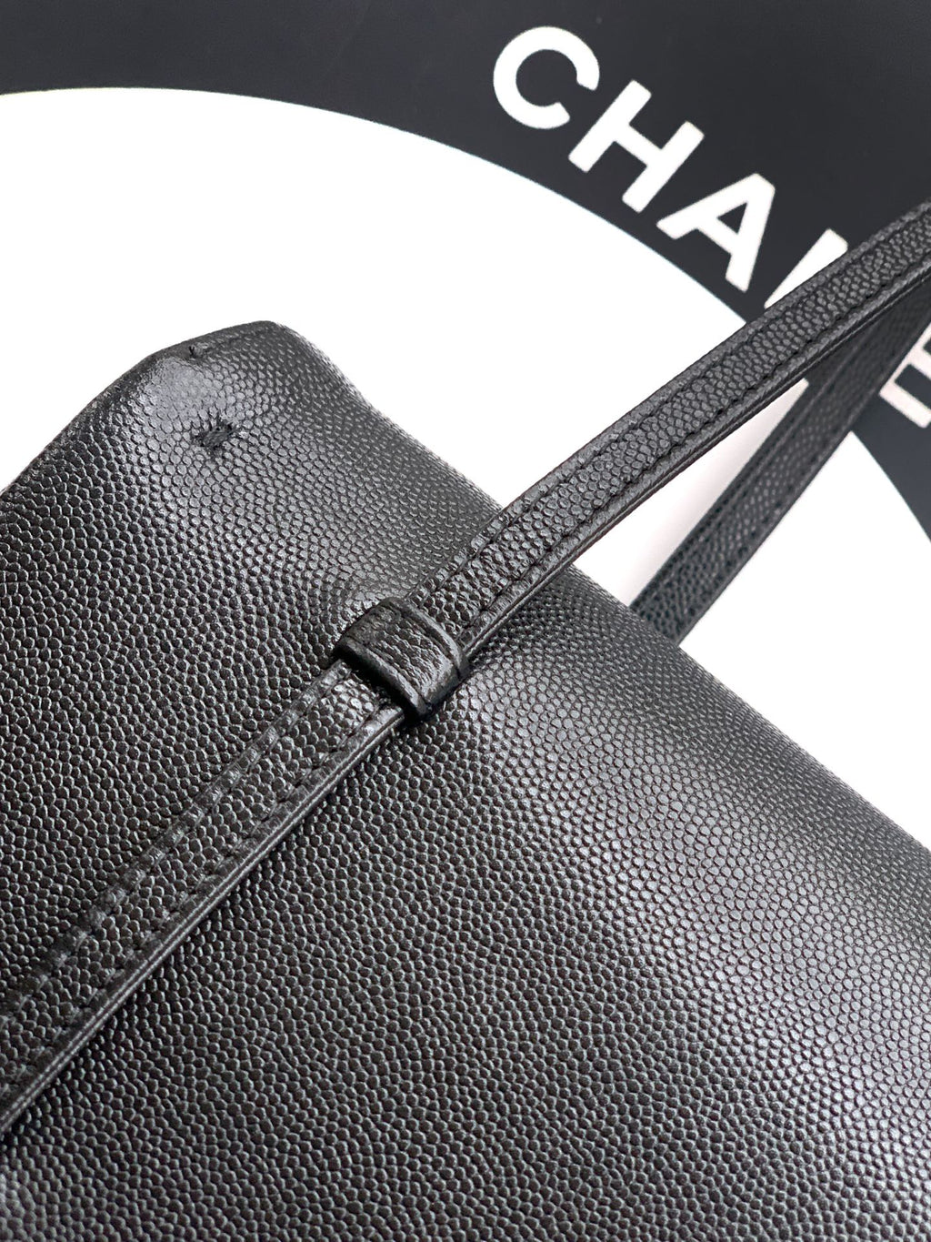 Large Leather Shoulder Bag 22