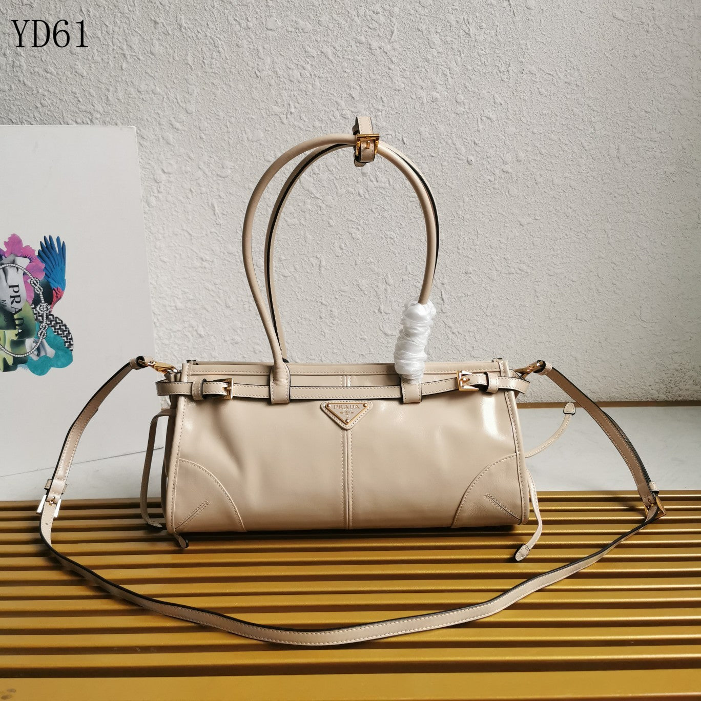 Bonnie Medium Leather Handbag