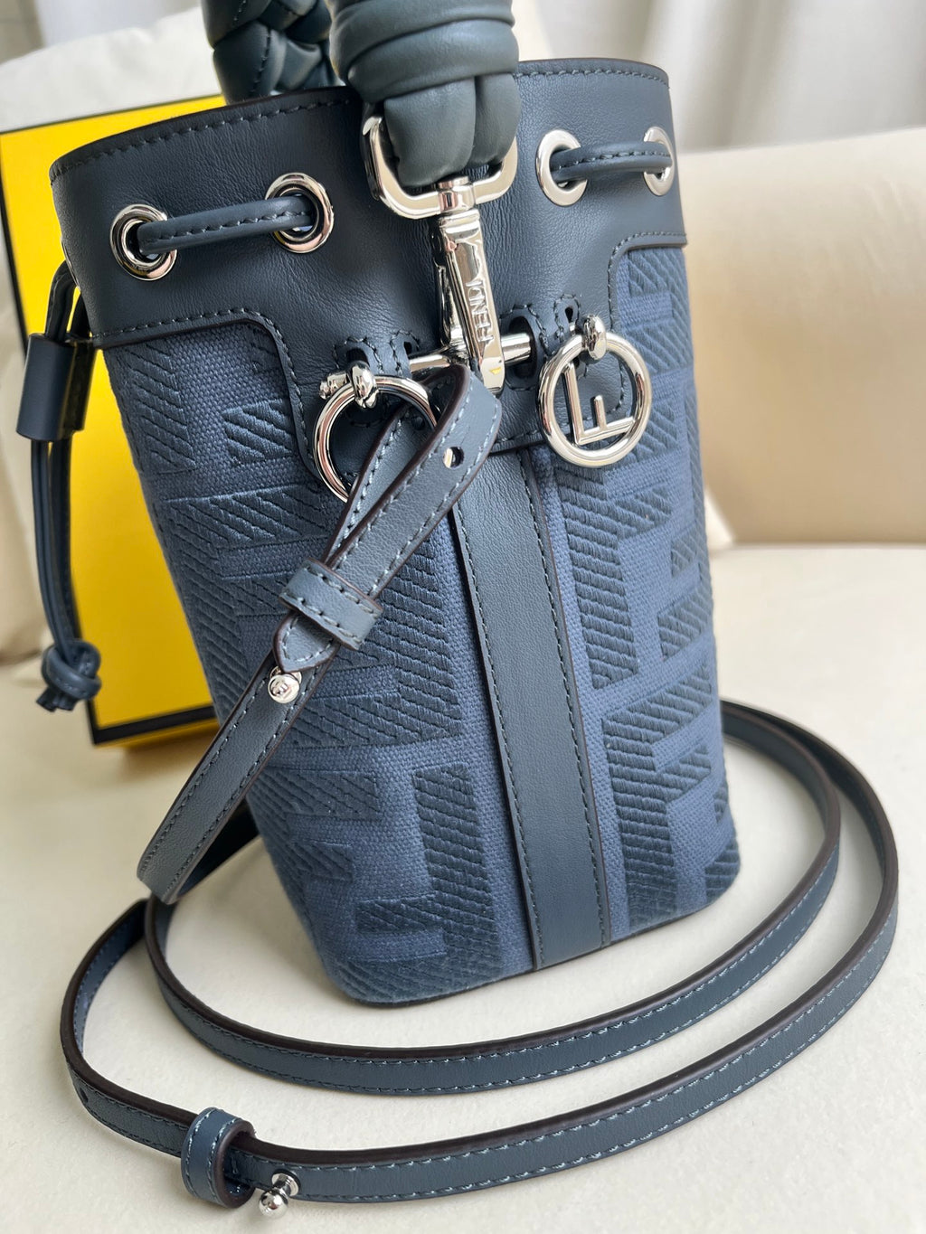 Mini Mon Tresor Bucket Bag