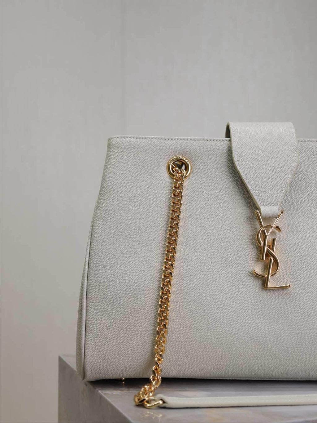 Grain Leather Chain Shoulder Bag