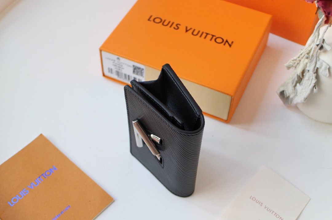 Epi Leather Twist Wallet