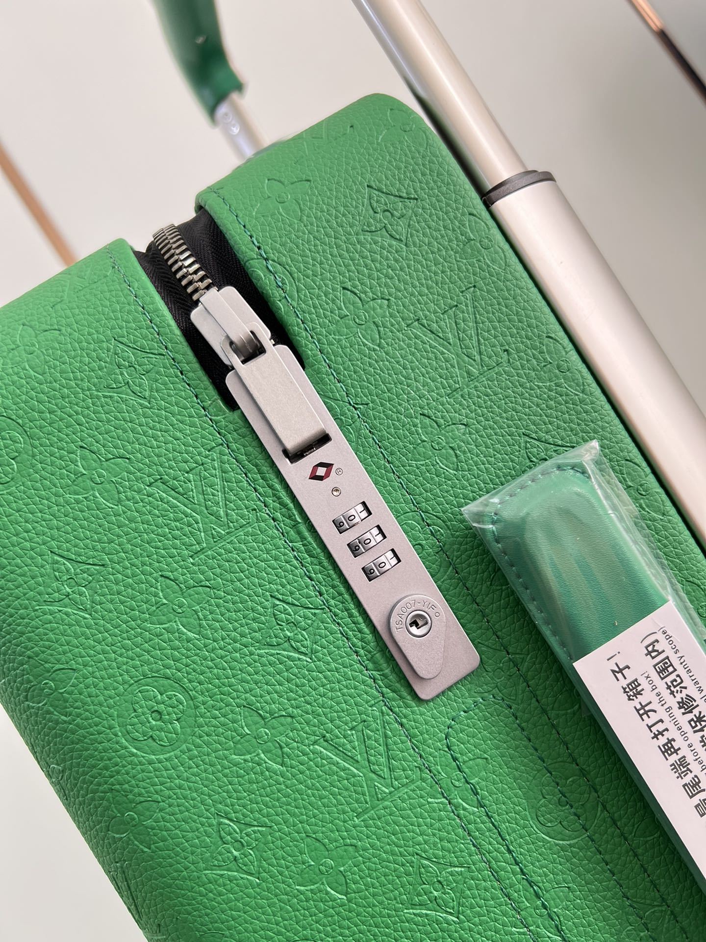 Horizon Style Cabin Suitcase