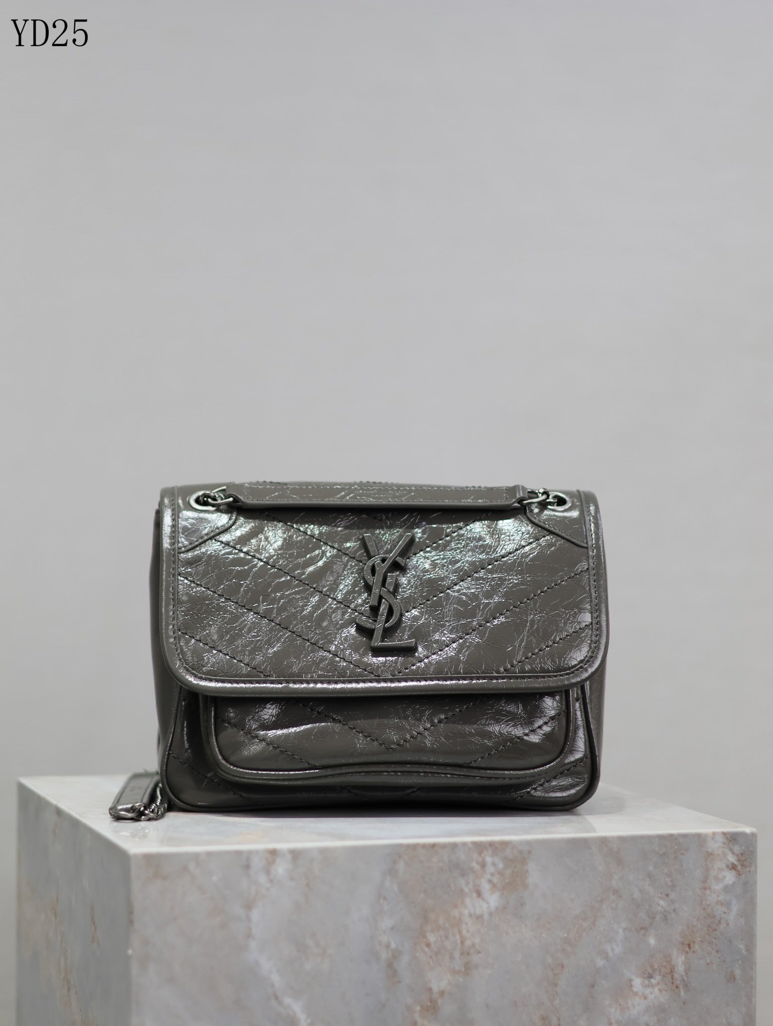 Niki Medium Patent Leather Shoulder Bag