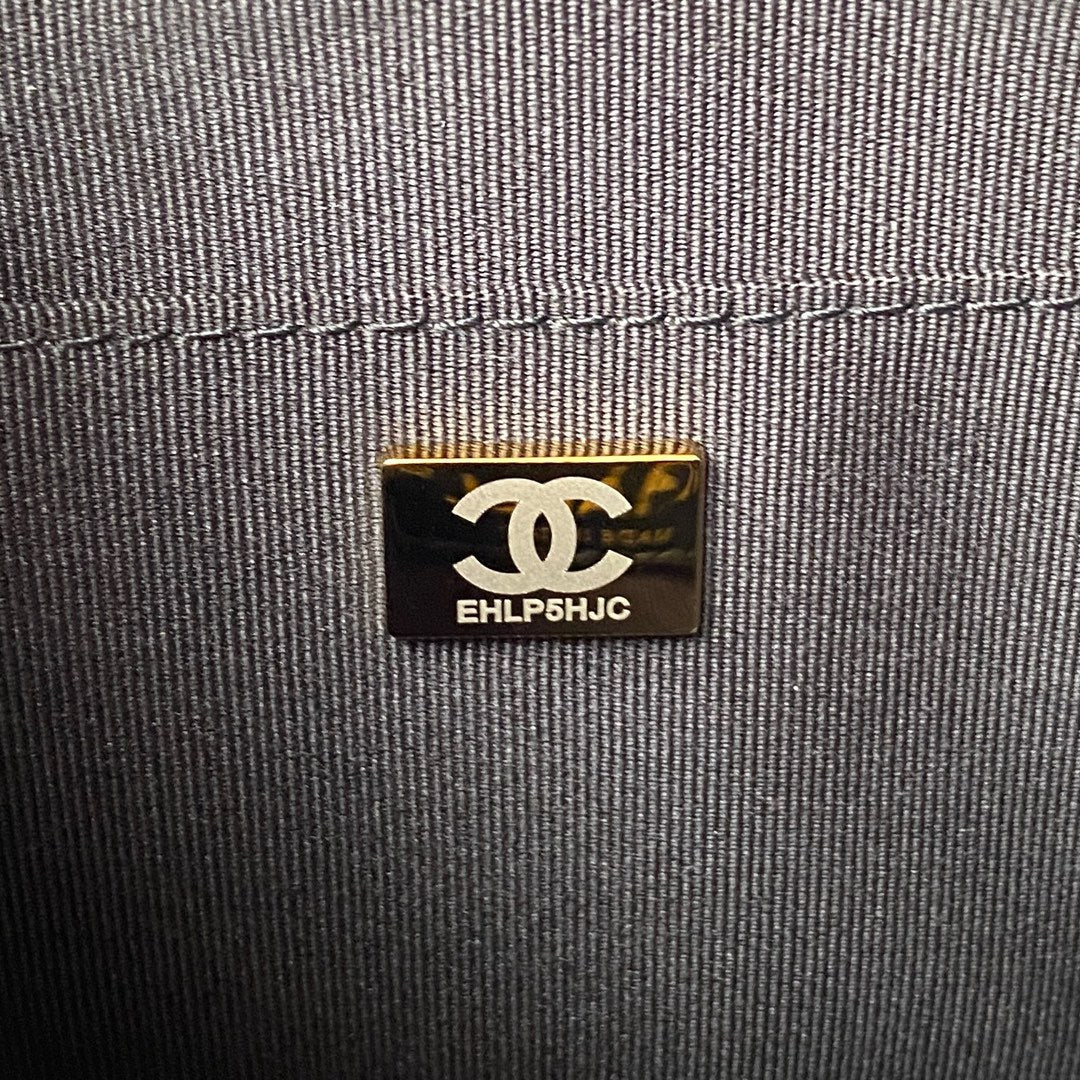 Quilted Dual-Pocket Crossbody Bag