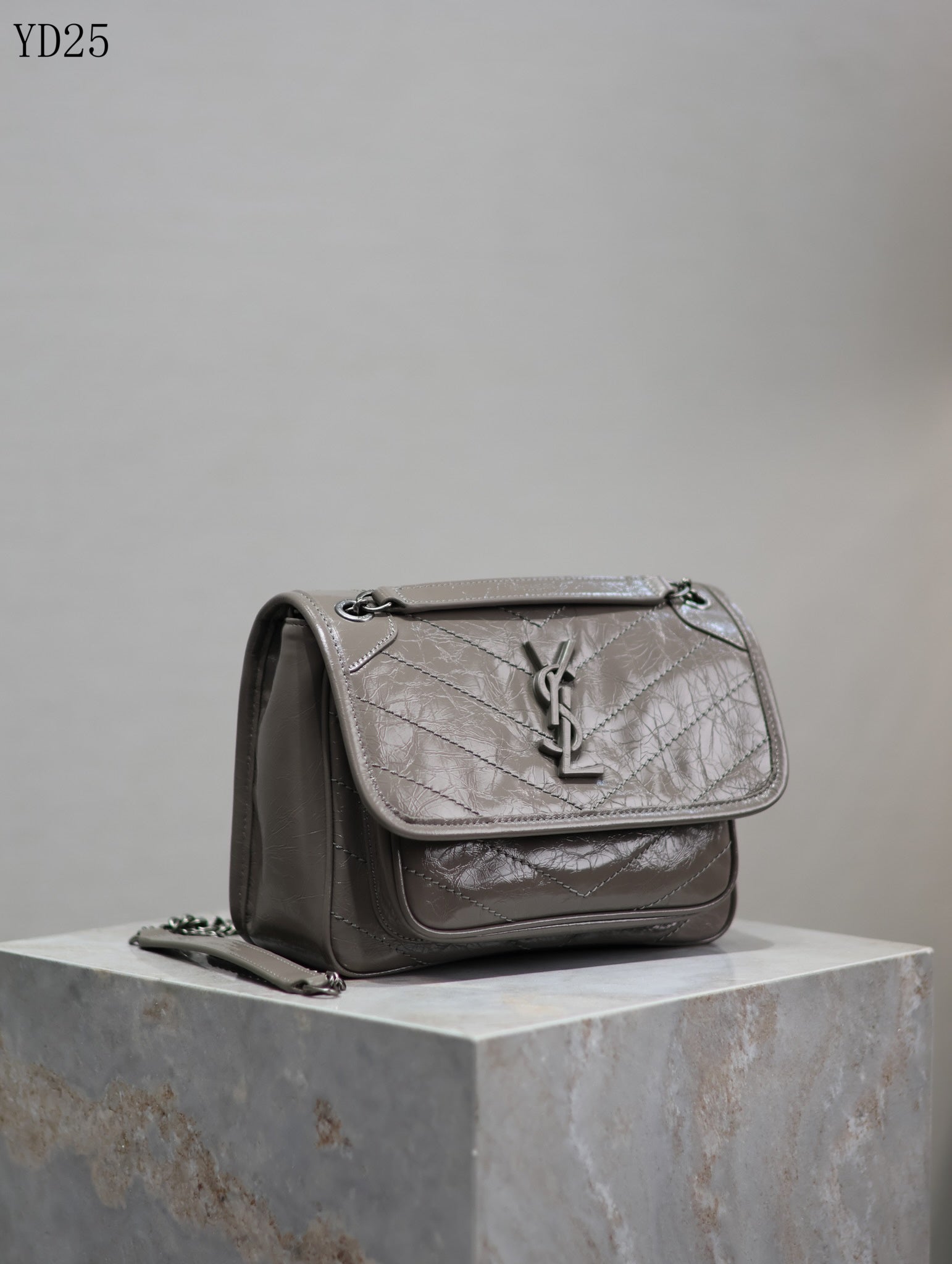 Niki Medium Patent Leather Shoulder Bag