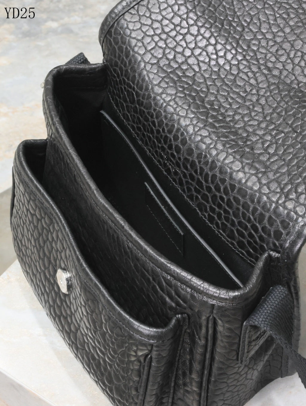 Niki Grained Leather Bag