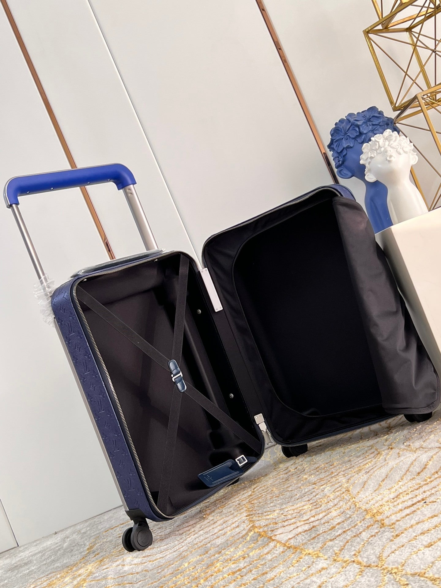 Horizon Style Cabin Suitcase