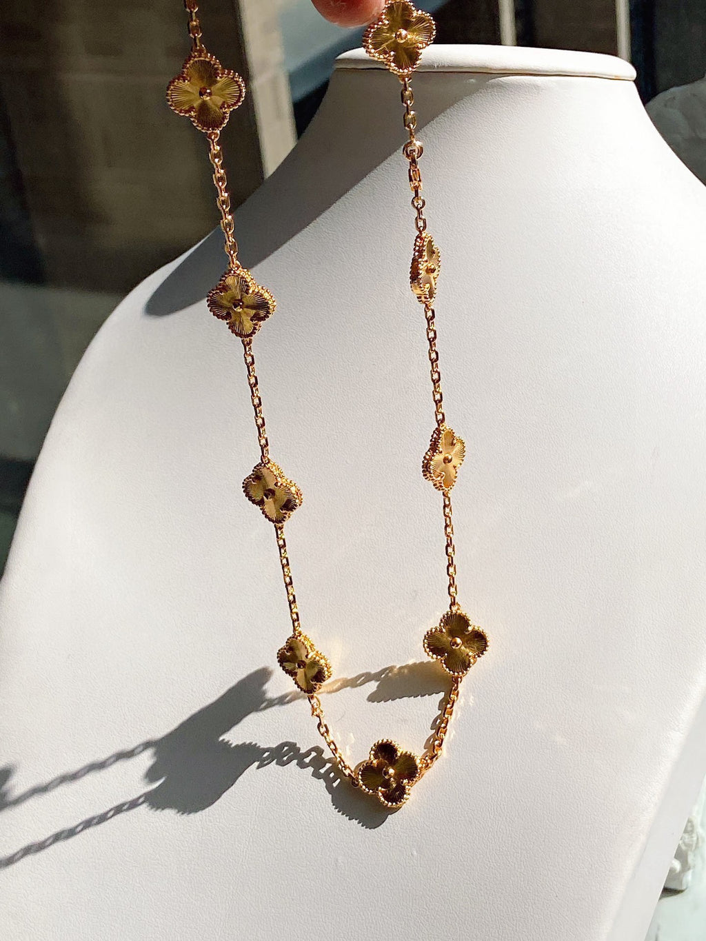 10 Motif Necklace – 18K Gold Finish