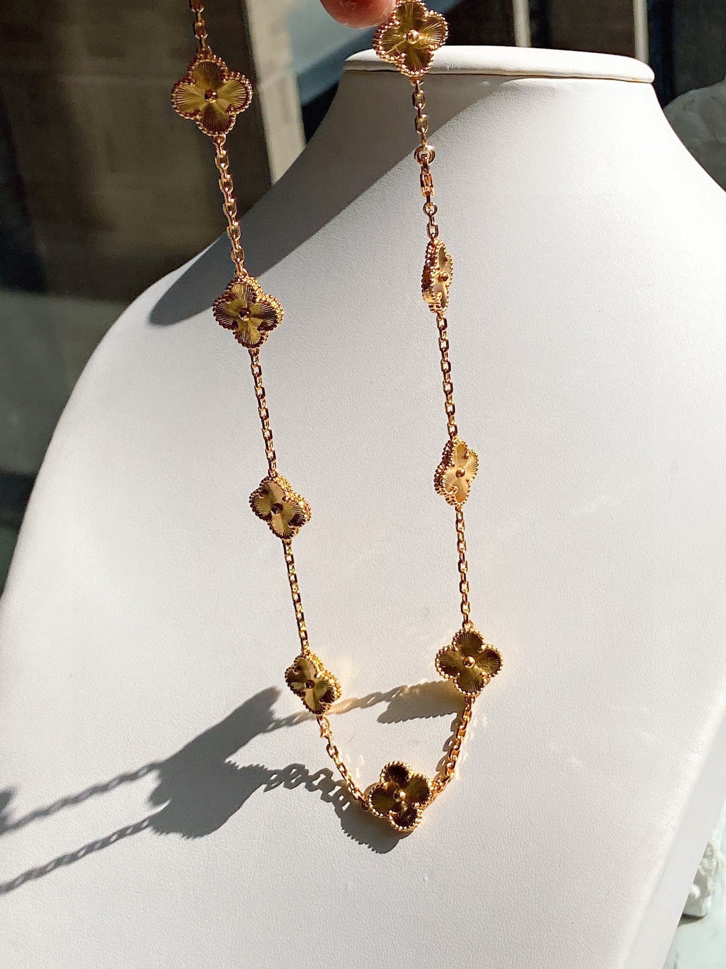 10 Motif Necklace – 18K Gold Finish