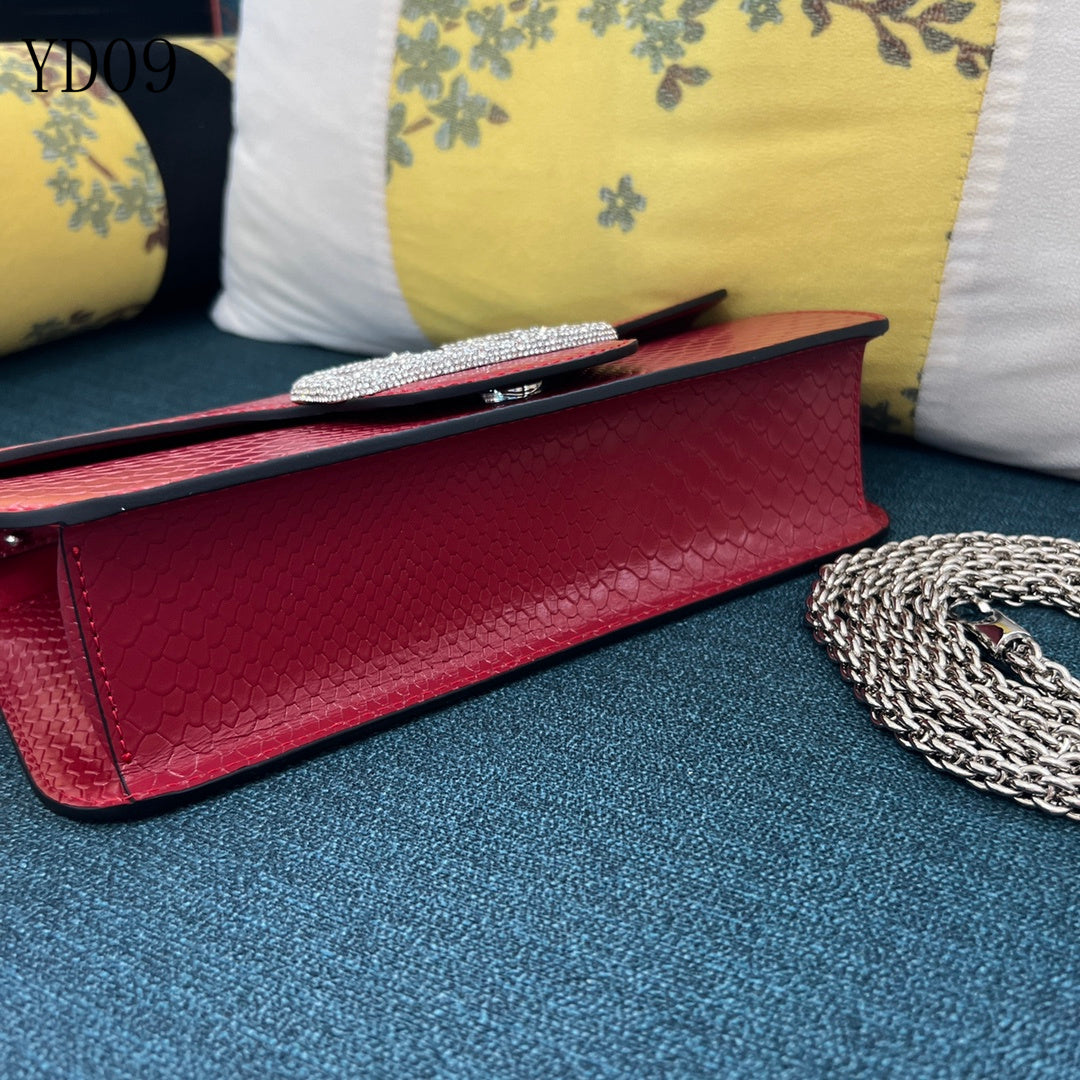 Garavani VLogo Signature Ayers Leather Bag