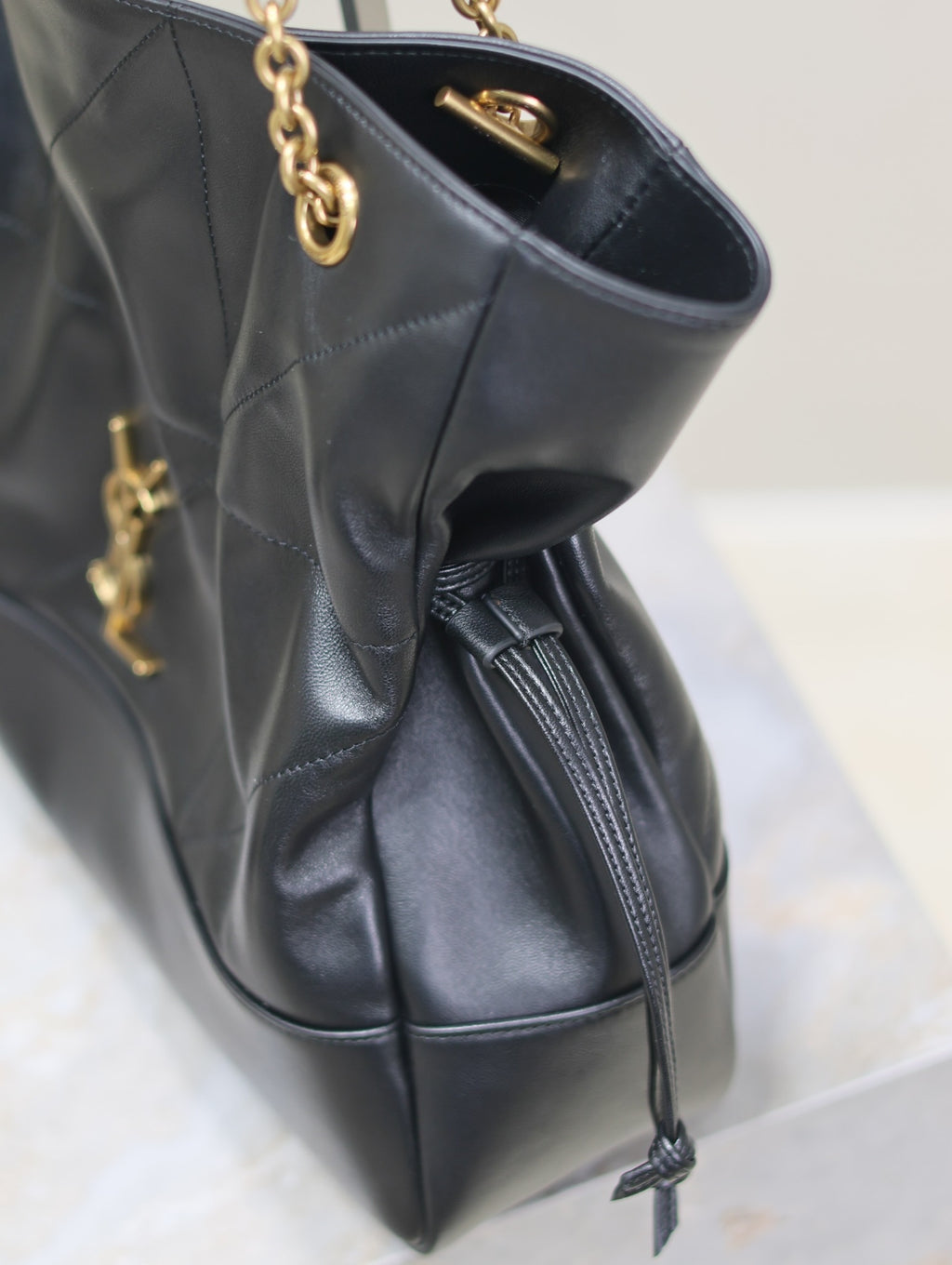 Niki Soft Chain Shoulder Bag