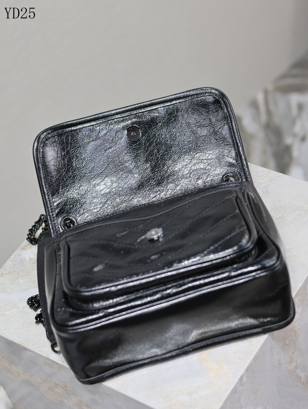 Niki Medium Patent Leather Shoulder Bag