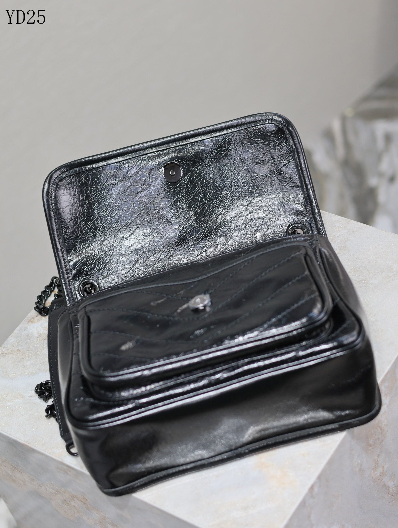 Niki Medium Patent Leather Shoulder Bag