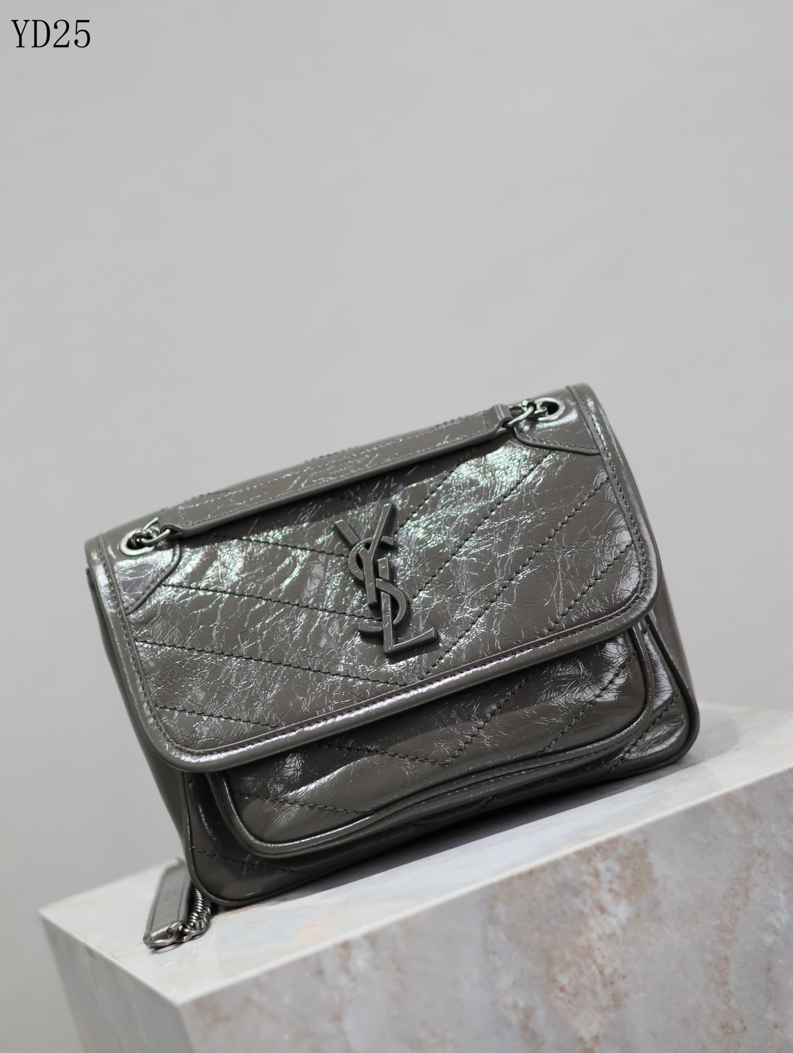Niki Medium Patent Leather Shoulder Bag