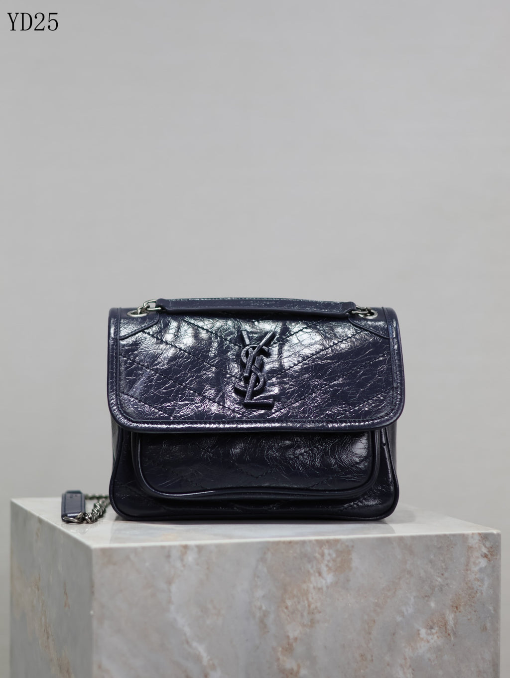 Niki Medium Patent Leather Shoulder Bag