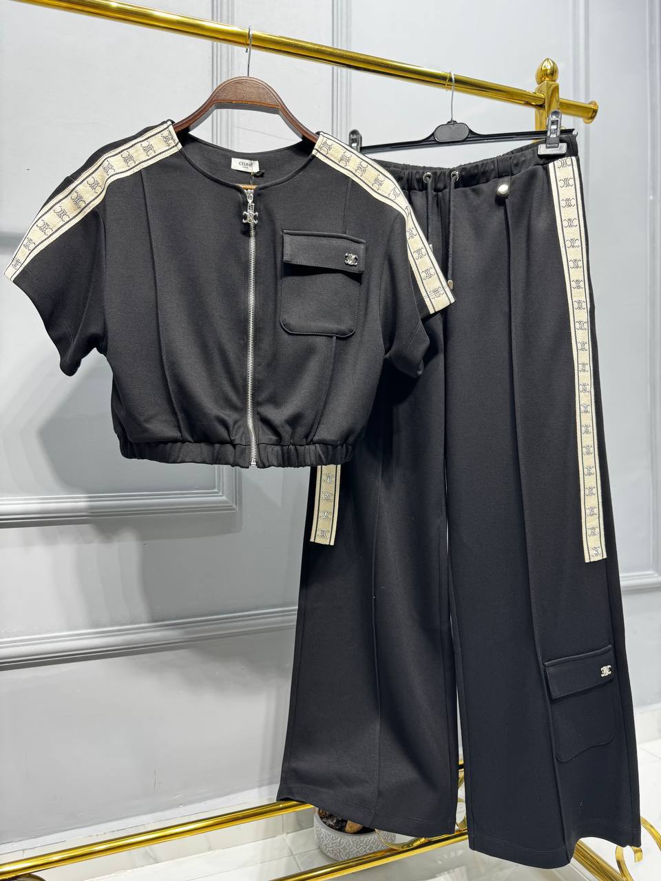 Black 2-Piece Luxury Set – Zip Top & Wide-Leg Pants