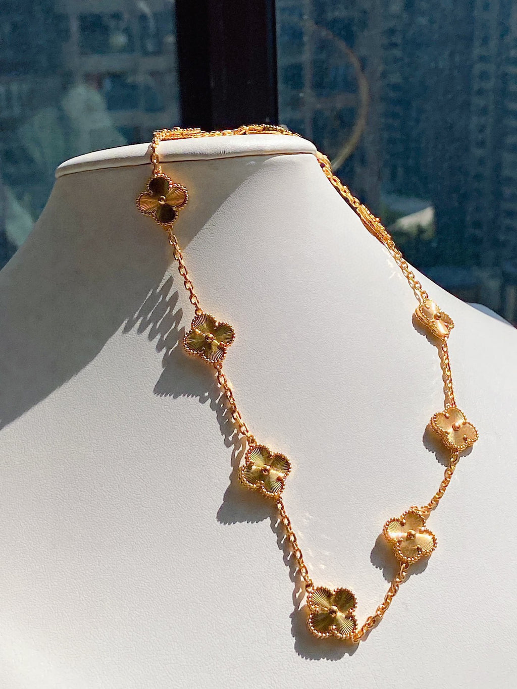 10 Motif Necklace – 18K Gold Finish