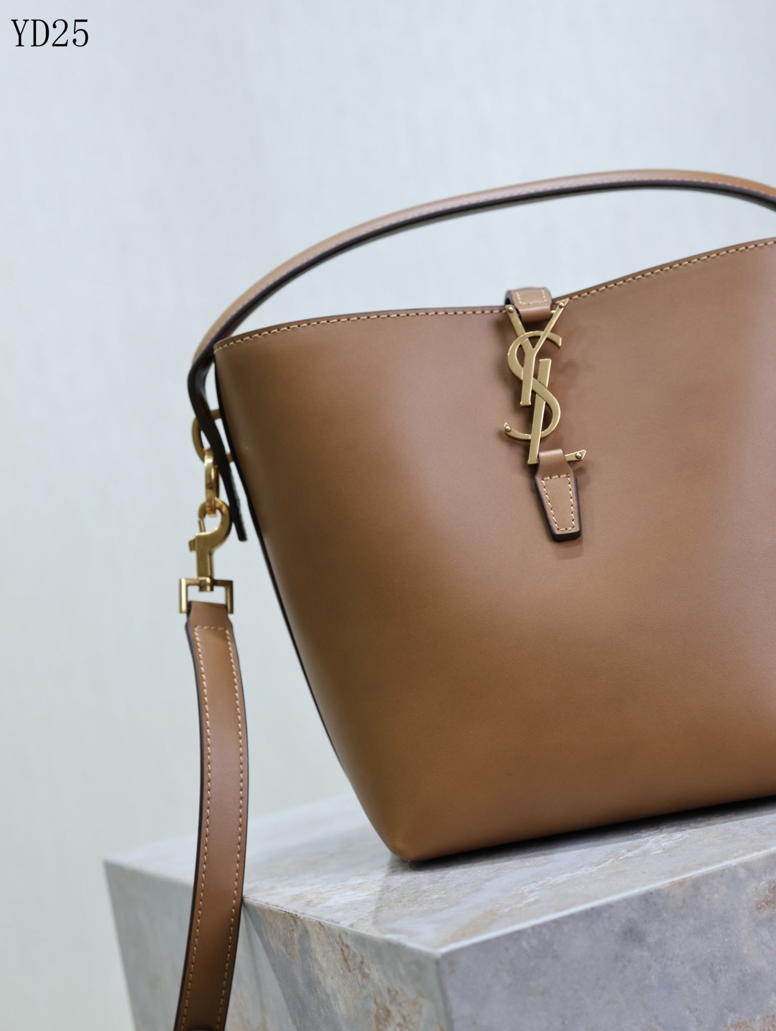 Le 37 Small Bucket Bag