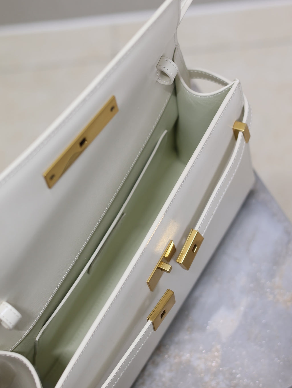 Crocodile-Embossed Leather Chain Bag