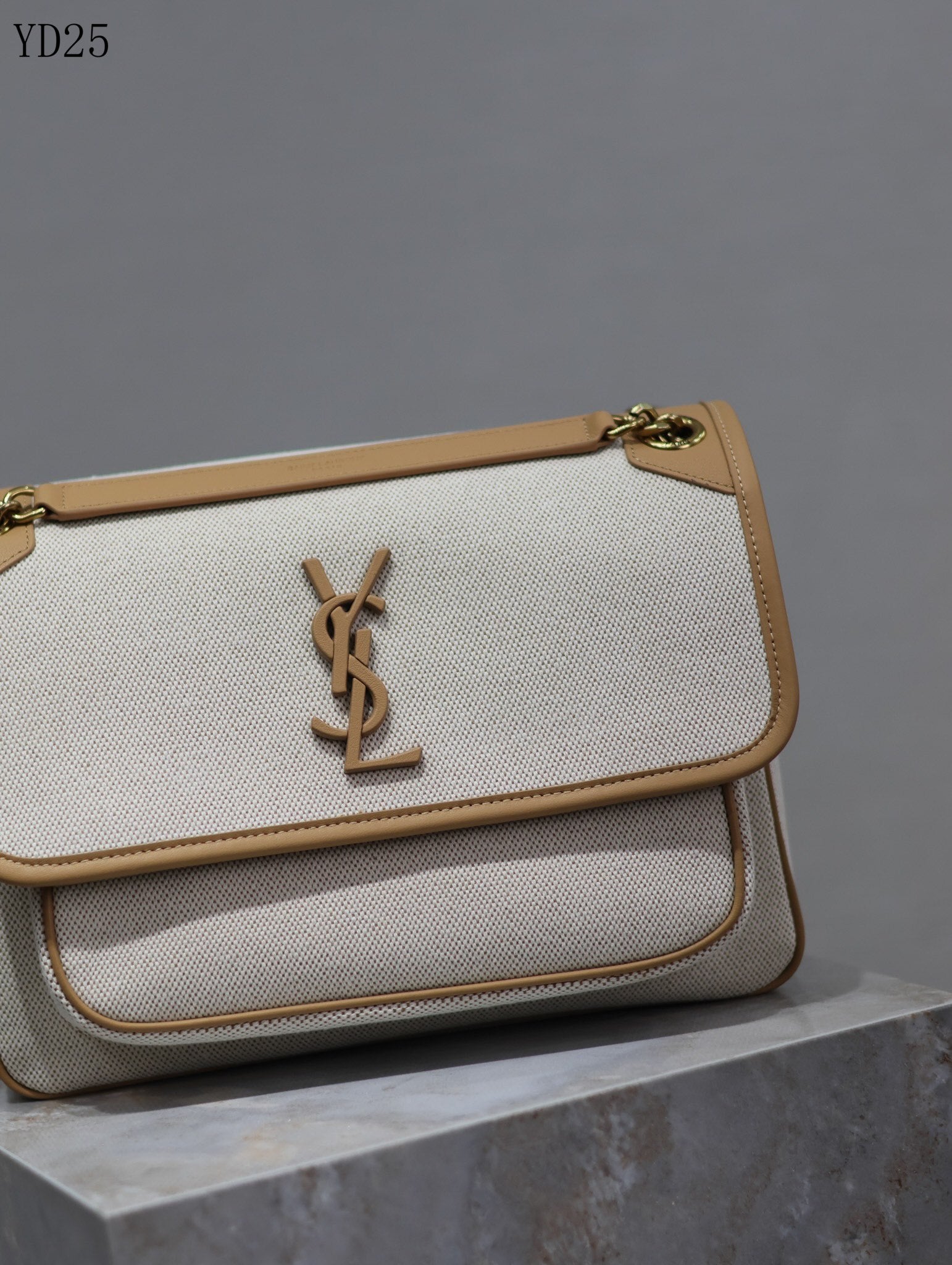 Niki Medium Canvas Bag