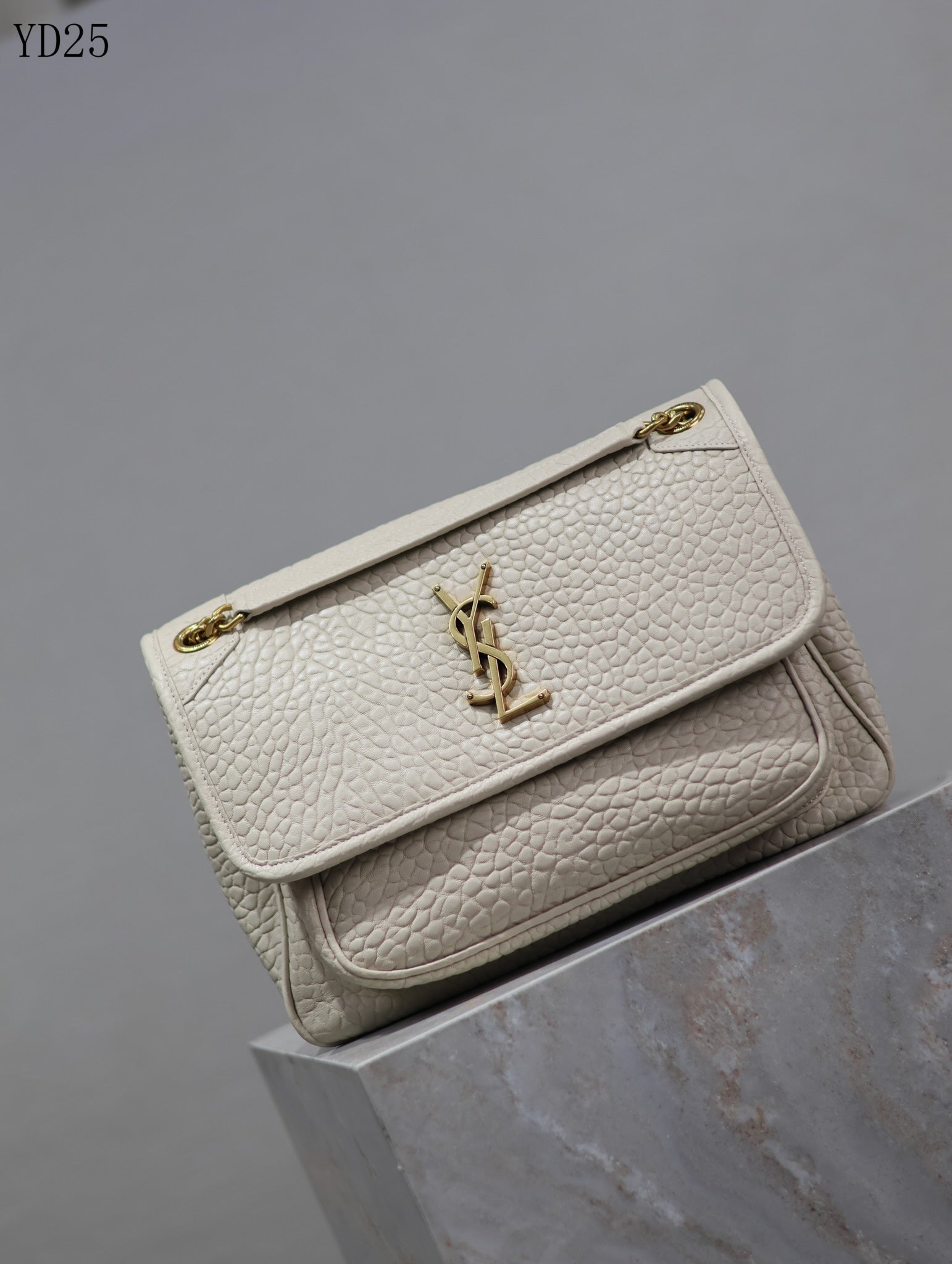 Niki Medium Shoulder Bag