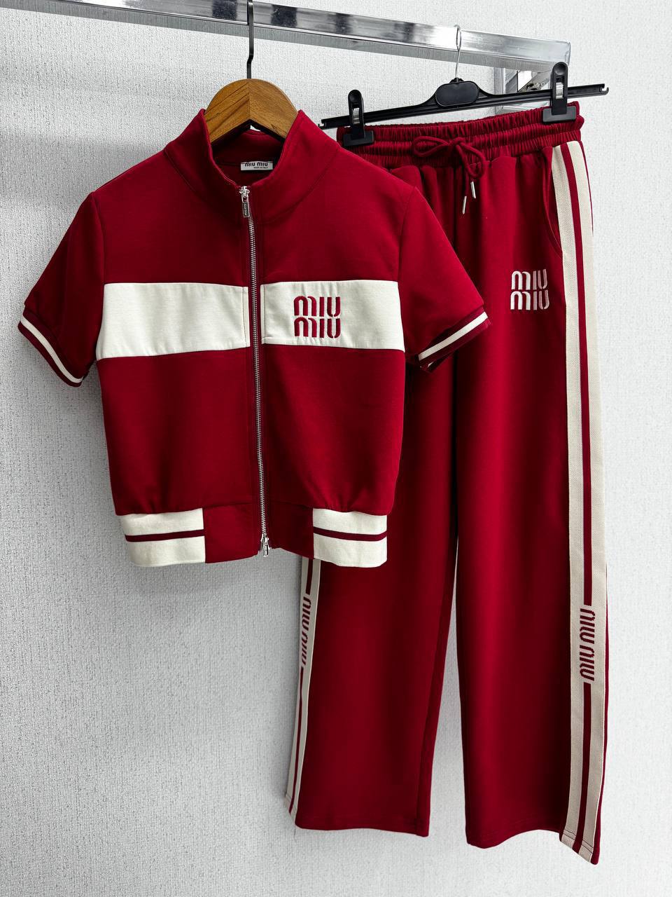 Red 2-Piece Luxury Set – Zip Top & Wide-Leg Pants