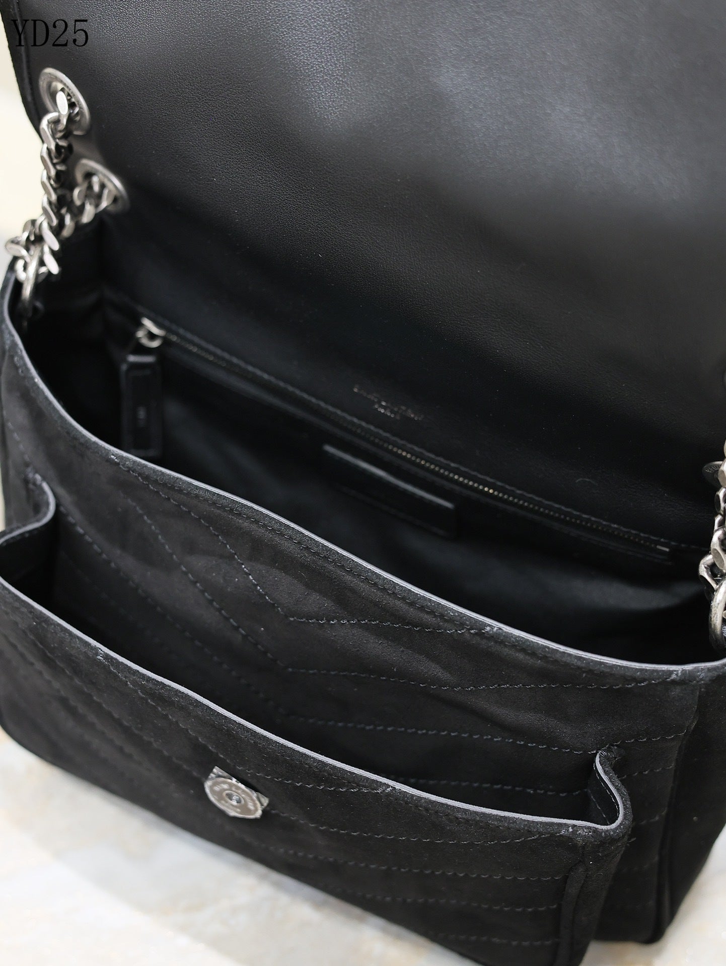 Niki Medium Shoulder Bag