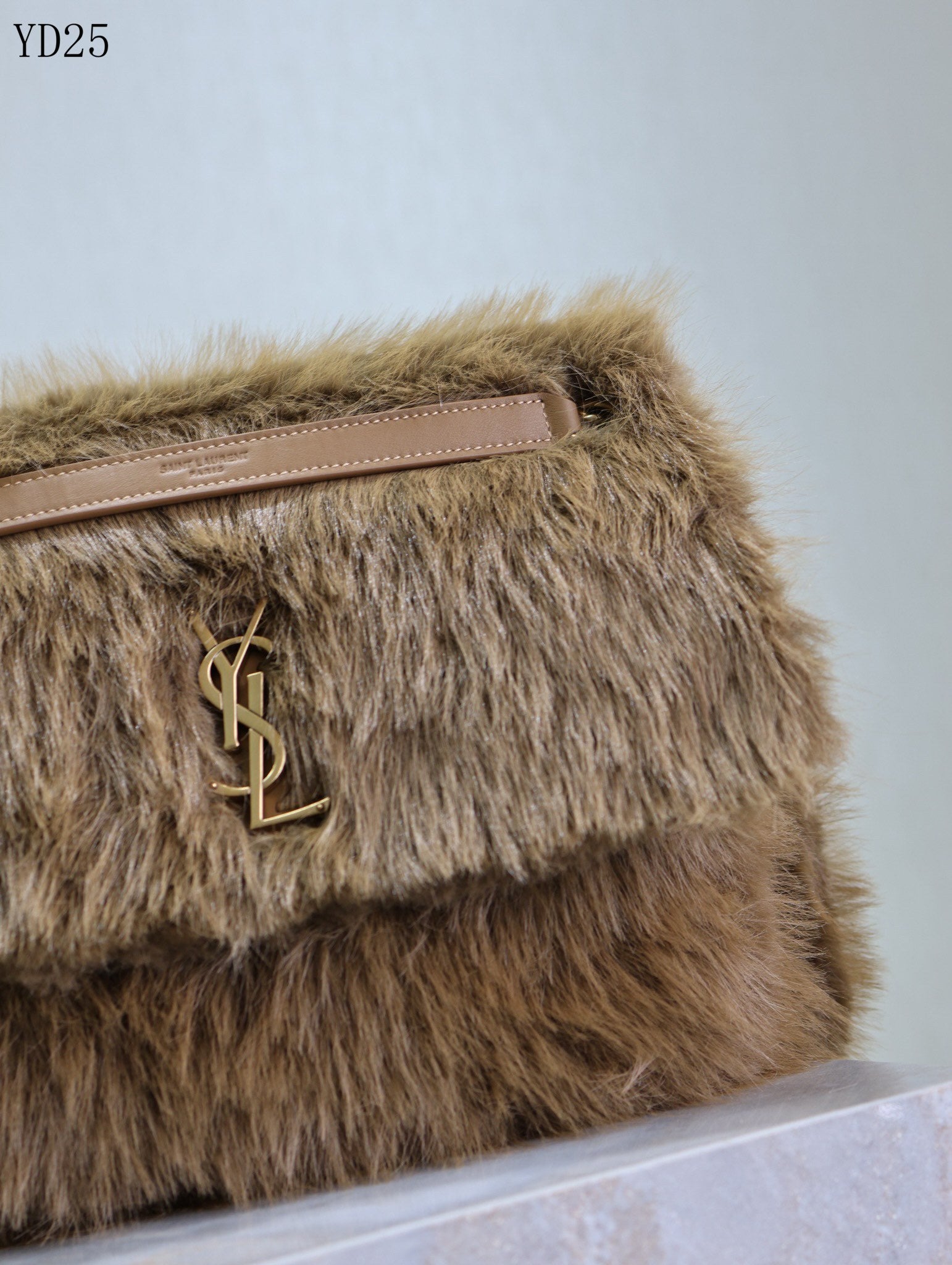 Niki Medium in Shearling Bag