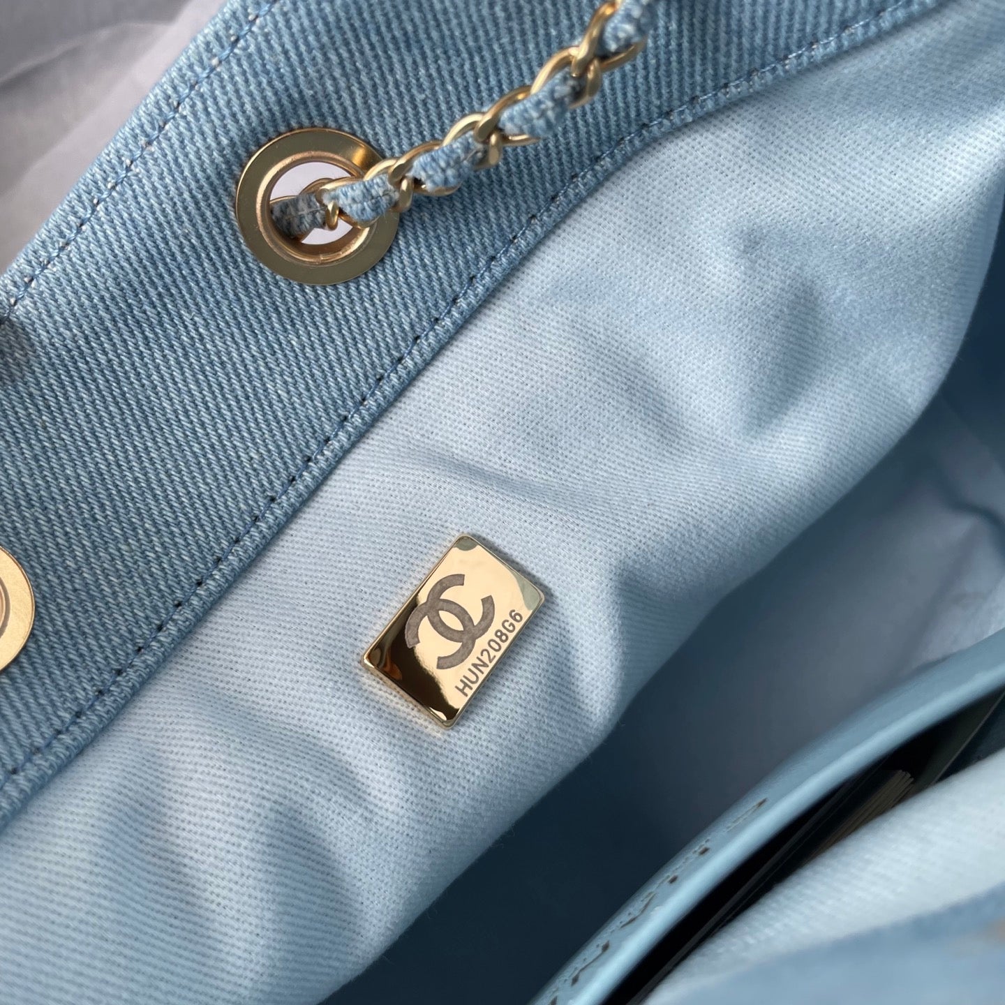 25 Medium Quilted Denim Bag