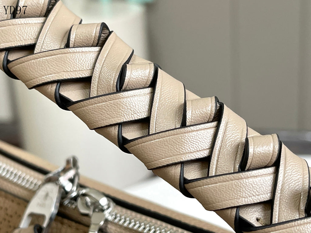 Beaubourg Hobo MM Bag