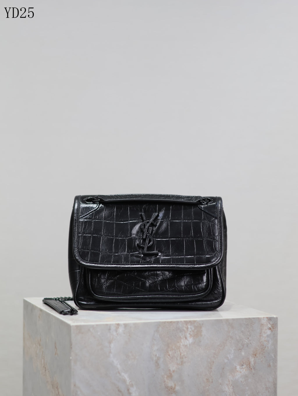 Niki Medium Patent Leather Shoulder Bag