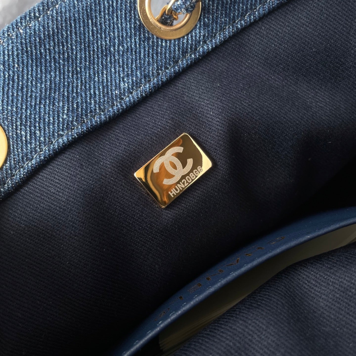 25 Medium Quilted Large Denim Bag