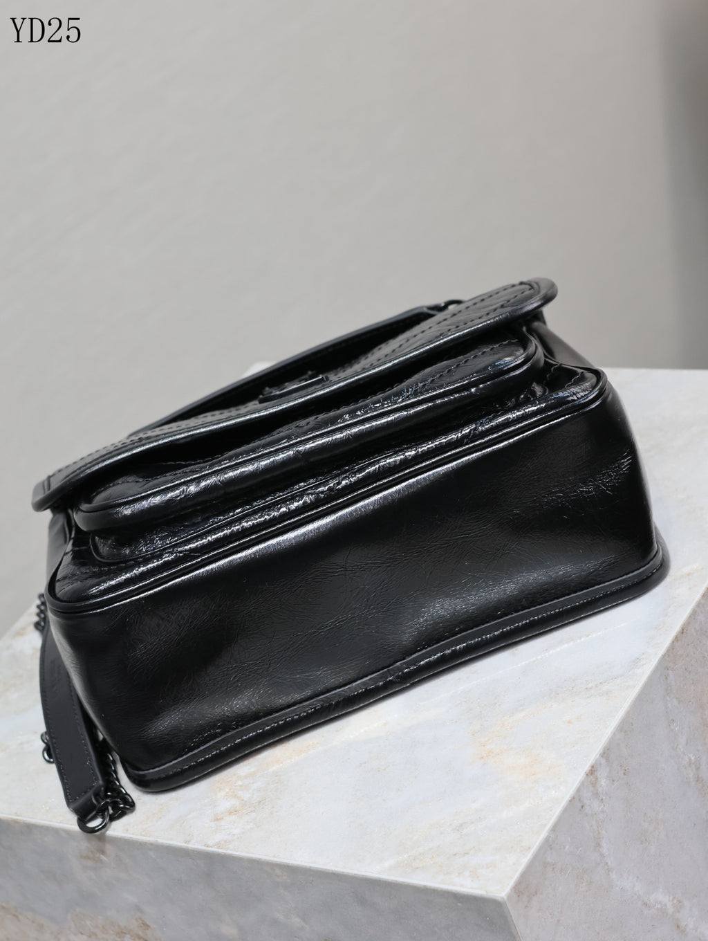 Niki Medium Patent Leather Shoulder Bag
