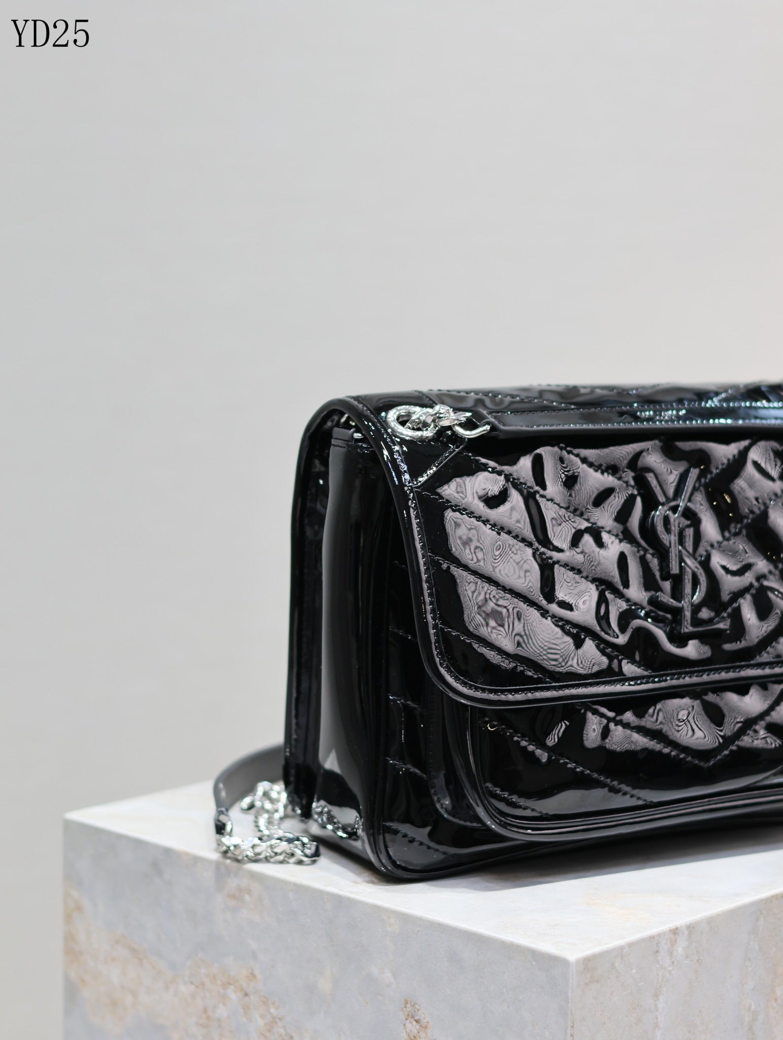 Niki Medium Patent Leather Shoulder Bag