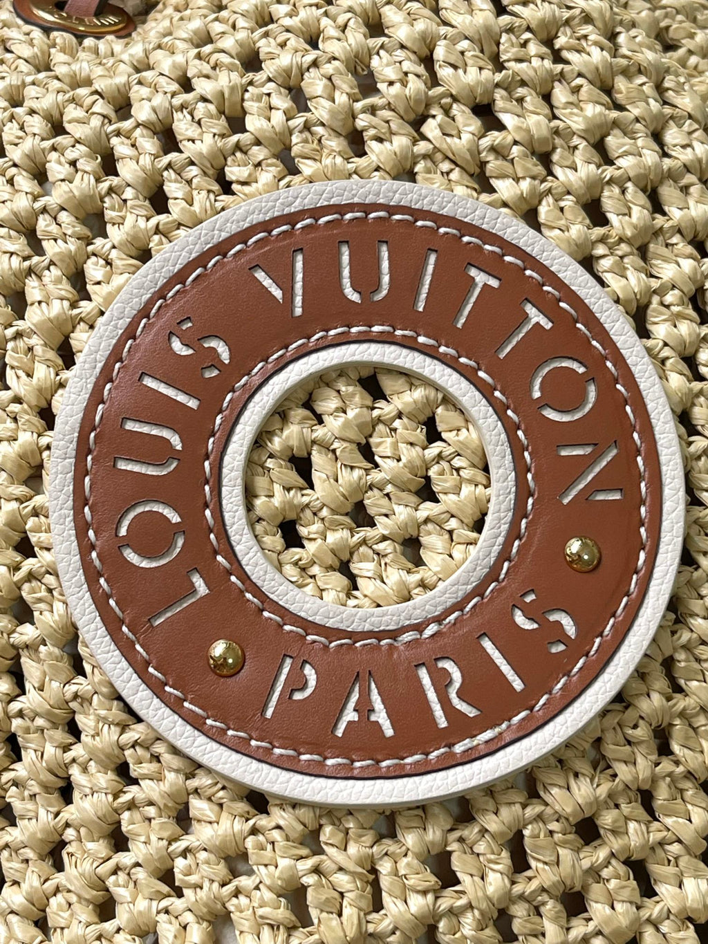 Noé Raffia Bucket Bag with Leather Trim