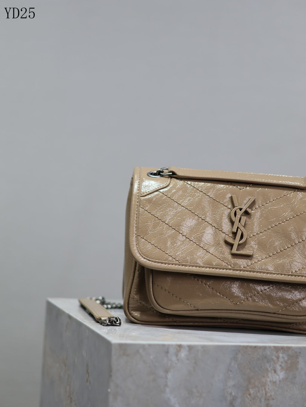 Niki Medium Patent Leather Shoulder Bag